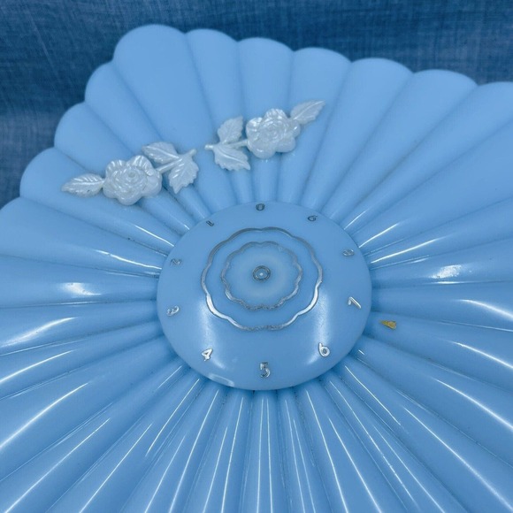 MCM Menda Co. PILL SAFE Combination Wall Mount Keeps Meds Out of Reach Vtg - Picture 8 of 16